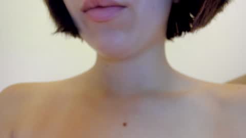 Snapshot of warm_june chatting on January 23, 2025, 12:57 am June online show from January 23, 2025, 12:57 am