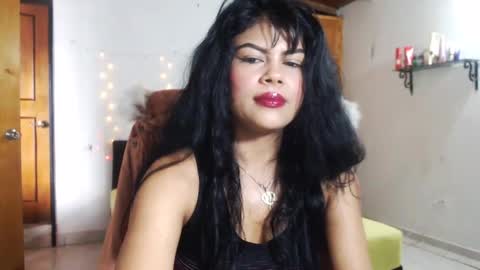 warrior_xena online show from February 6, 2025, 8:13 pm