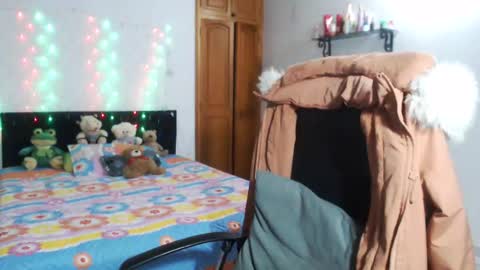 warrior_xena online show from February 12, 2025, 7:13 pm