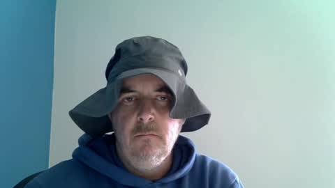 Snapshot of watchmewank40 chatting on March 3, 2025, 12:27 pm Davey online show from March 3, 2025, 12:27 pm