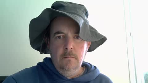 Snapshot of watchmewank40 chatting on March 4, 2025, 9:40 am Davey online show from March 4, 2025, 9:40 am