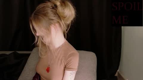 Snapshot of waterfallwoods chatting on November 6, 2025, 5:47 pm waterfallwoods online show from November 6, 2025, 5:47 pm