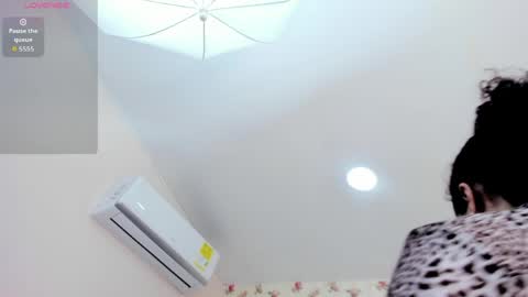 Milf Latina online show from May 22, 2026, 1:28 pm