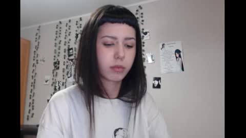 Mina online show from March 9, 2026, 7:29 pm