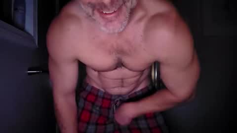 waynekent80 online show from January 11, 2026, 6:51 am