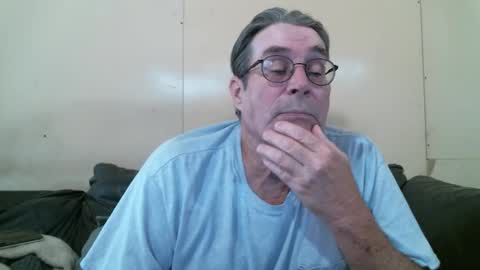 Snapshot of wbfarm chatting on December 1, 2025, 7:30 pm WB Farm online show from December 1, 2025, 7:30 pm