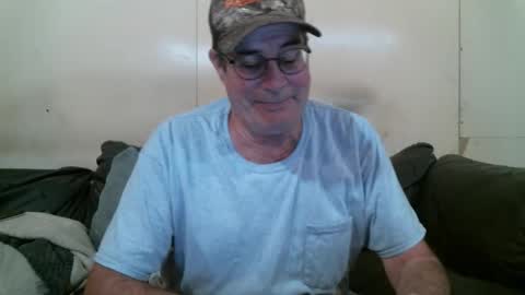 Snapshot of wbfarm chatting on December 4, 2025, 11:46 pm WB Farm online show from December 4, 2025, 11:46 pm