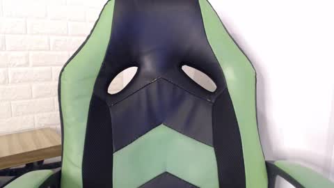 Trixie 3 online show from January 18, 2025, 12:15 pm