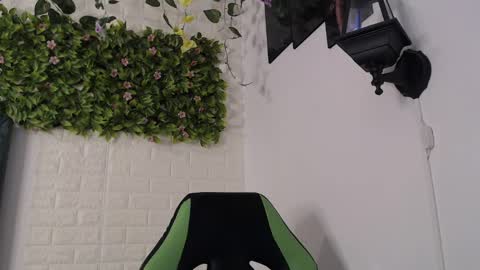 Trixie 3 online show from January 18, 2025, 3:16 pm