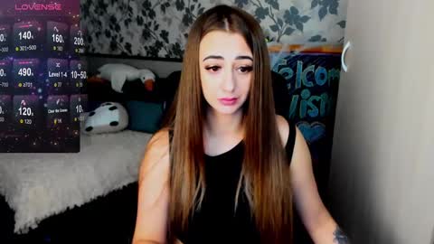 Snapshot of weakness4u chatting on December 23, 2024, 1:29 am Maya online show from December 23, 2024, 1:29 am