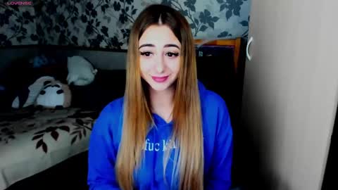 Snapshot of weakness4u chatting on January 18, 2025, 2:14 am Maya online show from January 18, 2025, 2:14 am