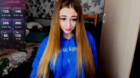 Snapshot of weakness4u chatting on February 25, 2025, 5:41 am Maya online show from February 25, 2025, 5:41 am