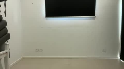 Weapon X online show from November 23, 2025, 3:39 am