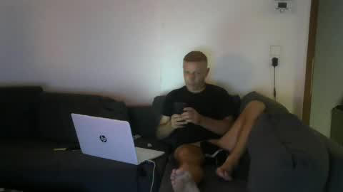 Snapshot of weberbenny chatting on August 2, 2026, 12:42 am weberbenny online show from August 2, 2026, 12:42 am