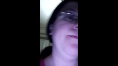 Marina online show from January 3, 2025, 2:43 am