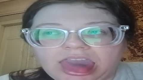 Snapshot of webgirl2 chatting on June 28, 2026, 11:33 pm Marina online show from June 28, 2026, 11:33 pm