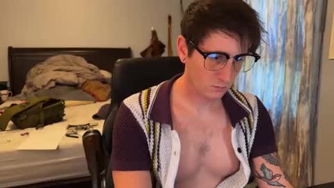 Snapshot of webslingxxxx chatting on May 13, 2026, 10:38 pm webslingxxxx online show from May 13, 2026, 10:38 pm