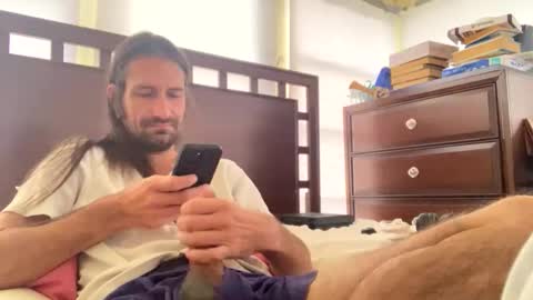 Snapshot of weedwacker43 chatting on November 27, 2025, 2:08 pm weedwacker43 online show from November 27, 2025, 2:08 pm