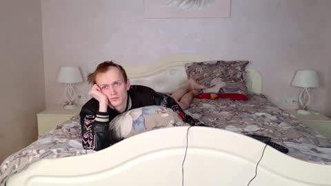 WeksaMur online show from February 25, 2026, 7:01 pm