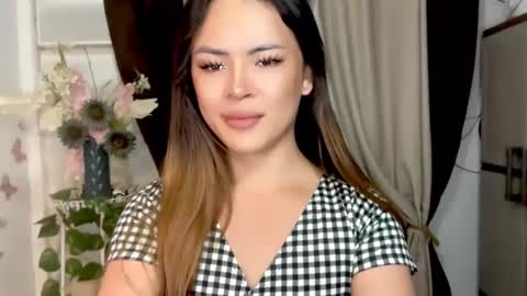 Hi Im LOVIE Please dont forget to follow and thumbs up me online show from May 1, 2026, 1:21 am