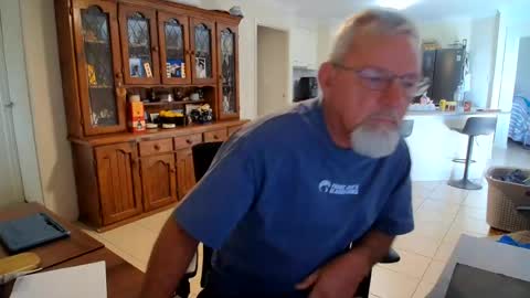 Snapshot of wellhelloo chatting on June 24, 2026, 5:17 am Wellhelloo online show from June 24, 2026, 5:17 am