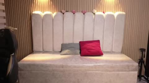 wendy_1_ online show from May 11, 2026, 2:06 am