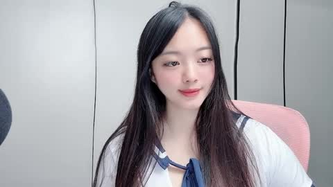 wenni123123 online show from July 9, 2026, 5:33 am