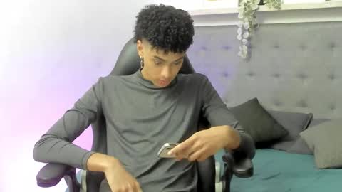 WES online show from February 5, 2026, 3:38 pm