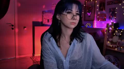 Snapshot of wesleegray chatting on July 1, 2026, 1:18 am little girl who is always rightLisa online show from July 1, 2026, 1:18 am