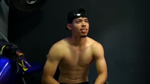 wesley_77 online show from April 3, 2026, 5:22 pm