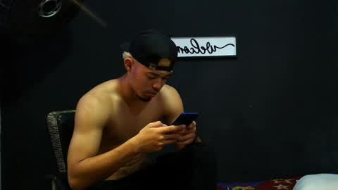 Snapshot of wesley_77 chatting on May 21, 2026, 4:25 pm wesley_77 online show from May 21, 2026, 4:25 pm