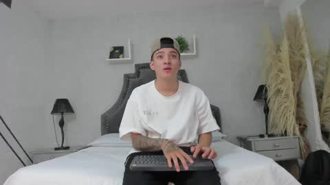 Snapshot of wesley_boyy_ chatting on May 23, 2026, 8:24 pm Wesley online show from May 23, 2026, 8:24 pm