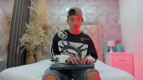 Snapshot of wesley_boyy_ chatting on May 25, 2026, 8:48 pm Wesley online show from May 25, 2026, 8:48 pm