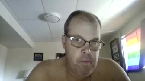 Snapshot of westcoasthockeyplayer chatting on April 19, 2026, 11:40 pm westcoasthockeyplayer online show from April 19, 2026, 11:40 pm