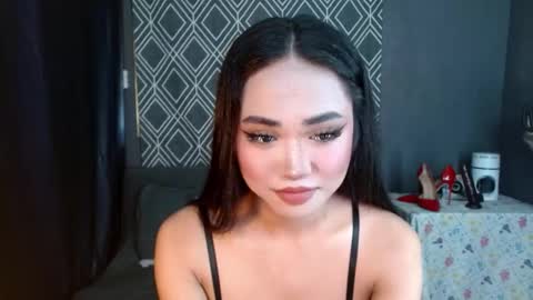 Snapshot of wet_kallista chatting on November 23, 2025, 12:10 am yana online show from November 23, 2025, 12:10 am