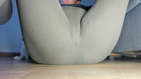 wet_pants2022 online show from July 25, 2026, 7:00 pm