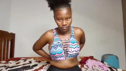 Snapshot of wet_pussieyy chatting on June 17, 2026, 5:58 pm wet_pussieyy online show from June 17, 2026, 5:58 pm