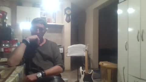 wg_colbert_noir online show from September 11, 2025, 7:08 am