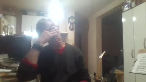 wg_colbert_noir online show from October 7, 2025, 4:53 am