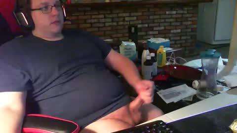 Snapshot of whateverdude555 chatting on December 2, 2025, 1:55 am whateverdude555 online show from December 2, 2025, 1:55 am