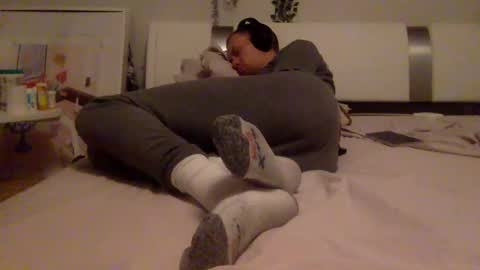 whatthefoot online show from October 5, 2025, 9:51 am