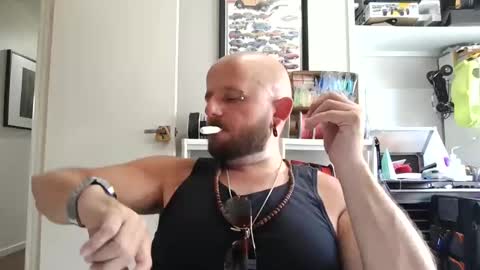 Snapshot of wheelzie chatting on November 24, 2025, 4:34 am wheelzie online show from November 24, 2025, 4:34 am