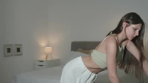 Snapshot of whisper_of_love chatting on June 7, 2026, 9:29 pm Naomi online show from June 7, 2026, 9:29 pm
