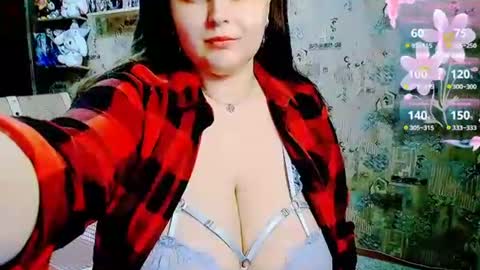 Snapshot of whisperinthedarkk chatting on July 13, 2026, 8:33 pm whisperinthedarkk online show from July 13, 2026, 8:33 pm