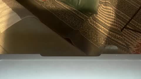 white_bubble online show from March 21, 2026, 8:12 pm