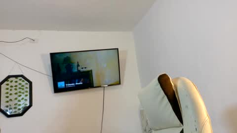 Snapshot of whitebadangel chatting on July 29, 2026, 6:17 pm Whitebadangel online show from July 29, 2026, 6:17 pm