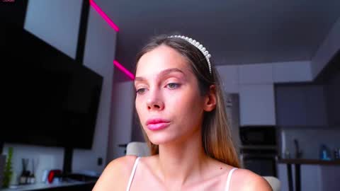 Kate  online show from November 26, 2025, 8:37 am