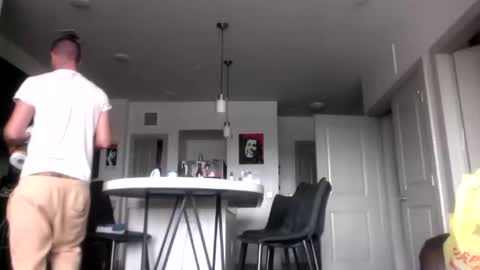 just  str8 stud nut  1000 online show from December 3, 2025, 5:55 pm