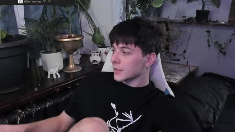 Gus online show from February 4, 2025, 9:10 pm