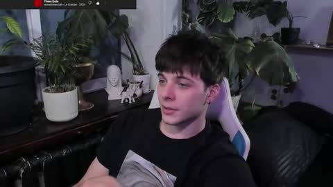 Gus online show from March 11, 2025, 6:52 pm